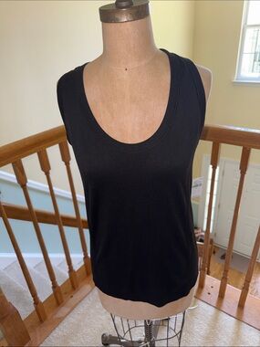Old Navy Black Scoop Neck Tank Top